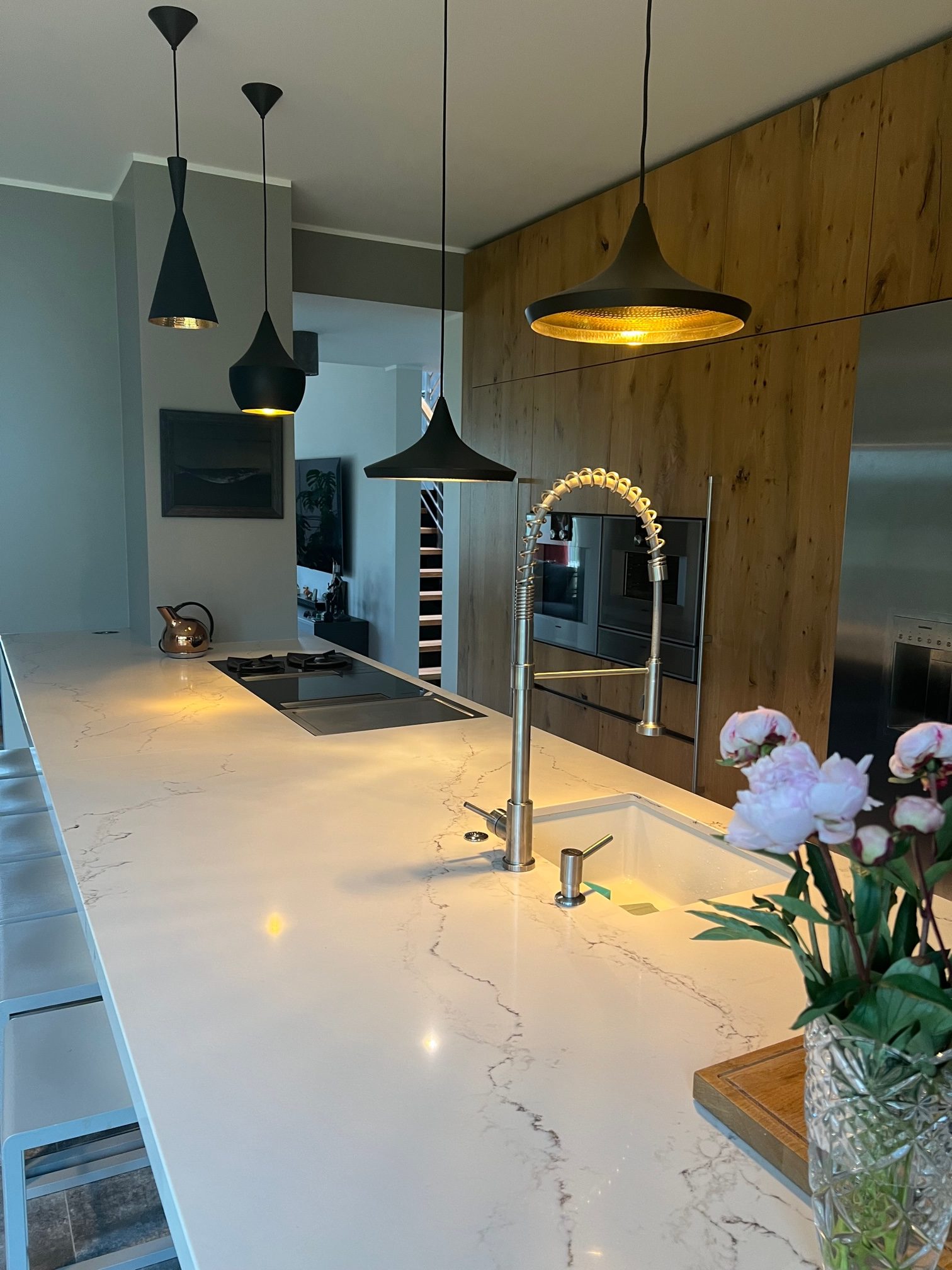 Kitchen made with Statuario Nuvo quartz