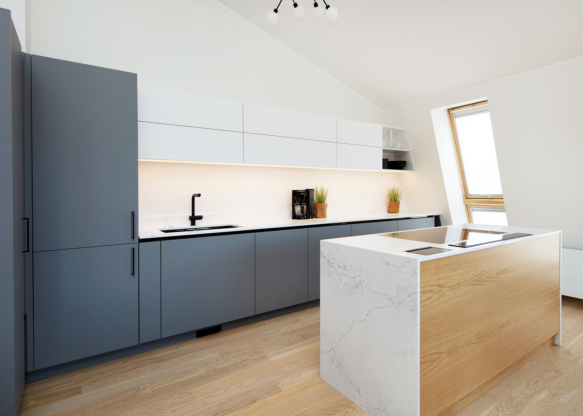 Minimalistic kitchen with Empira White quartz