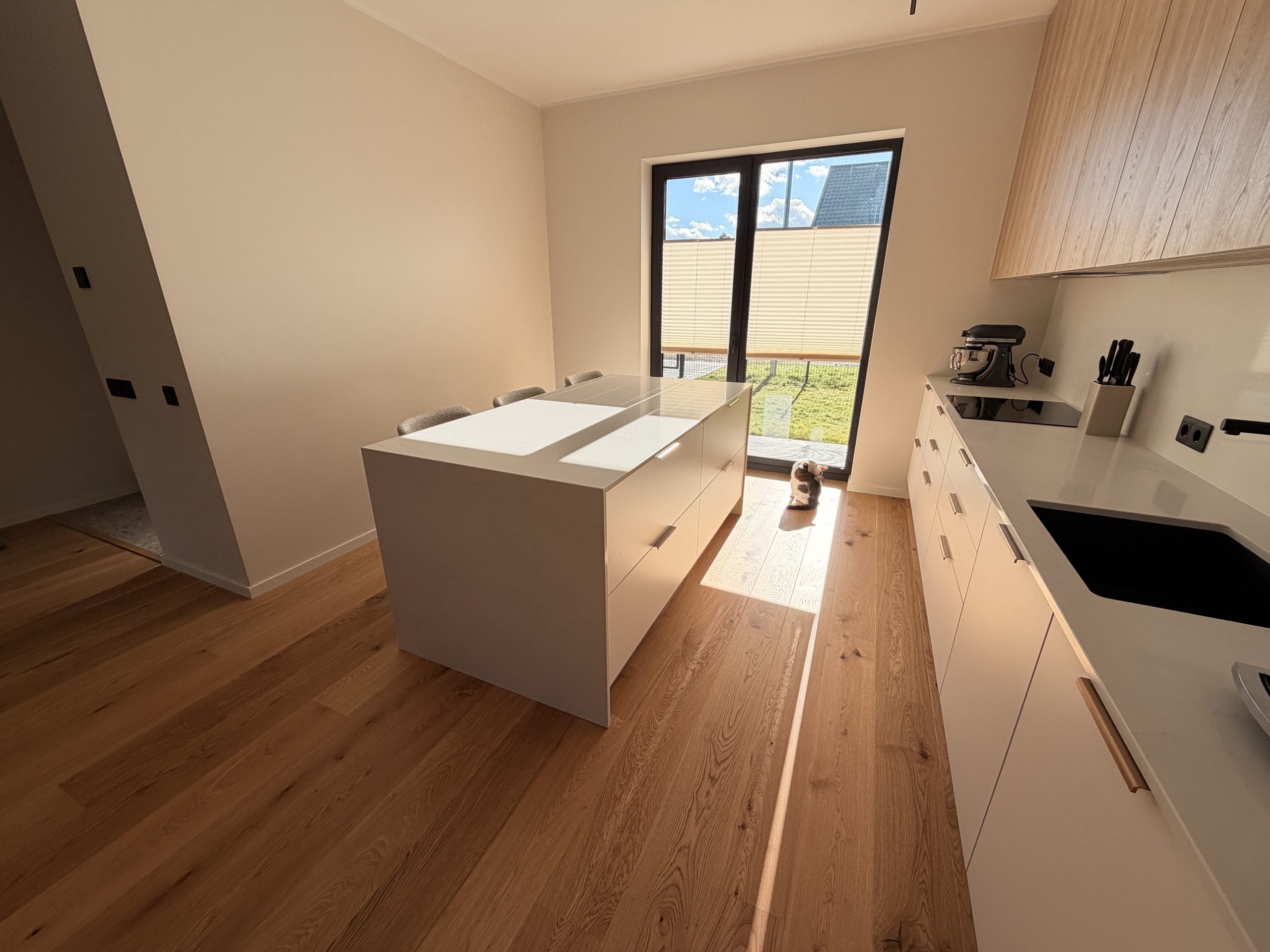 Calacatta Cannes Gold kvartskivi