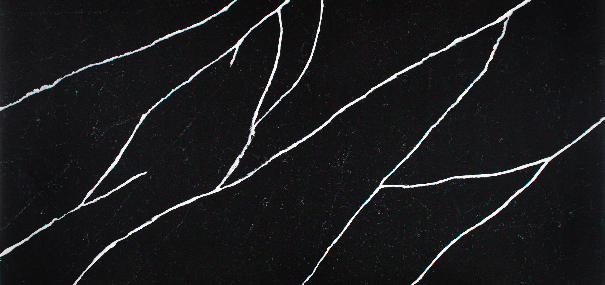 7530l_calacatta_noir_satin_2560x1209px
